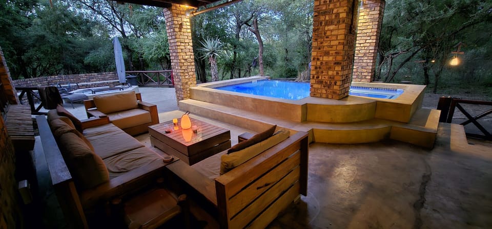 Lovely Cosy Terrace and Swimming Pool