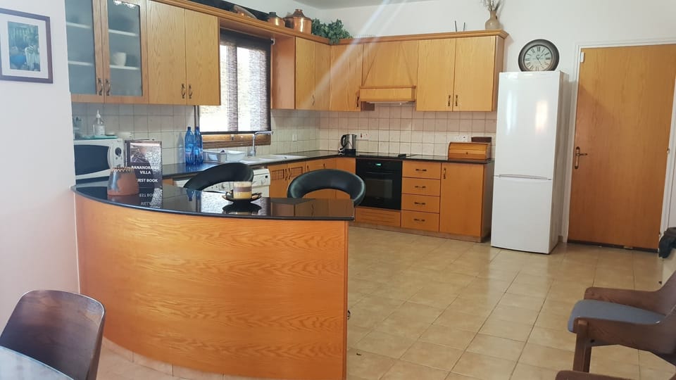 Open plan kitchen 