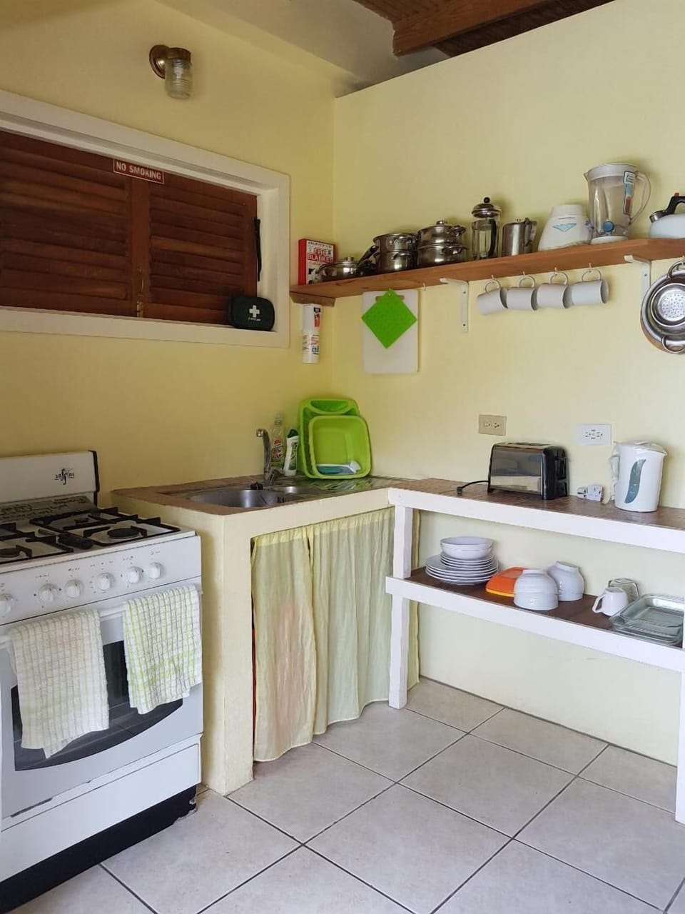 Well equipped kitchen