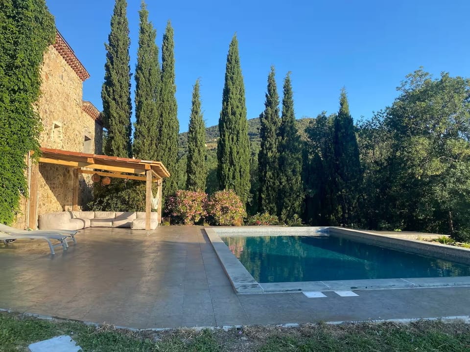 Pool terrace with pergola