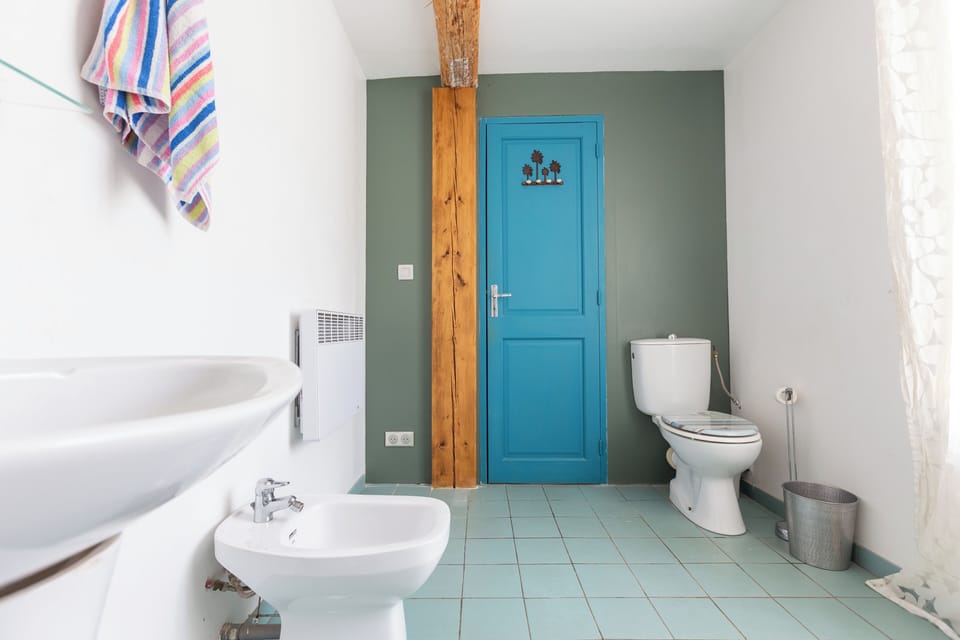 En-suite bathroom