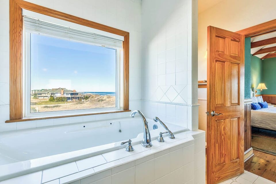 Top-Level King Master Bathroom