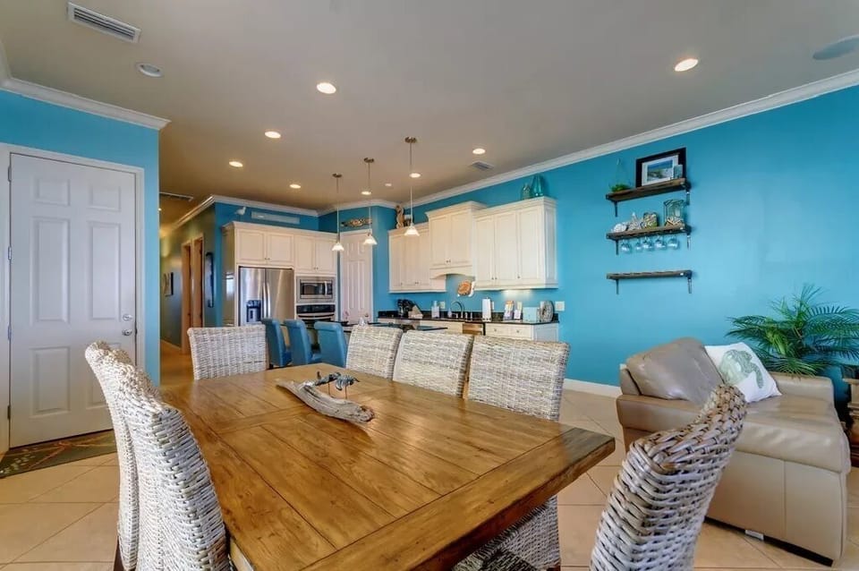 Dining or game playing for 8