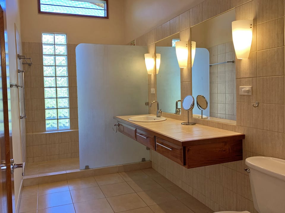 Bathroom 1, downstairs