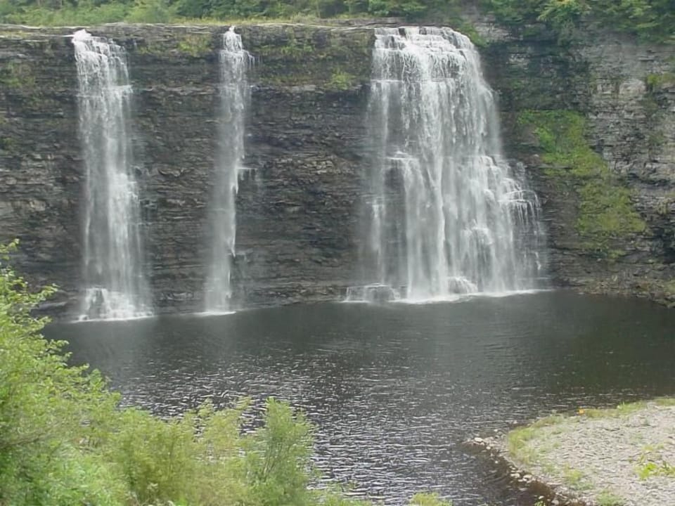 Salmon River Falls