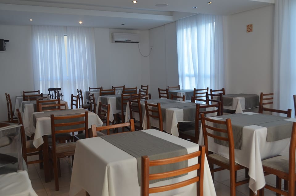 Free buffet breakfast
