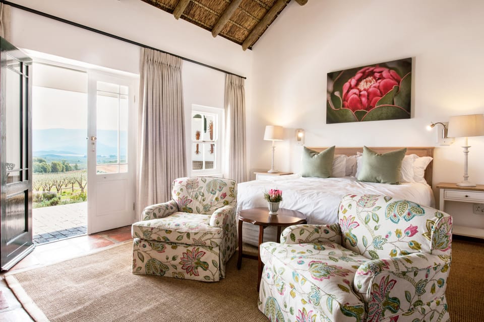 Premium bedding, down comforters, minibar, in-room safe