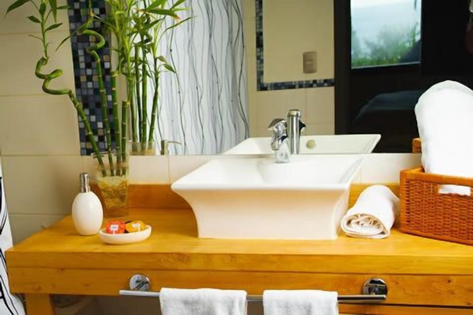 In-room safe, soundproofing, free cribs/infant beds, rollaway beds