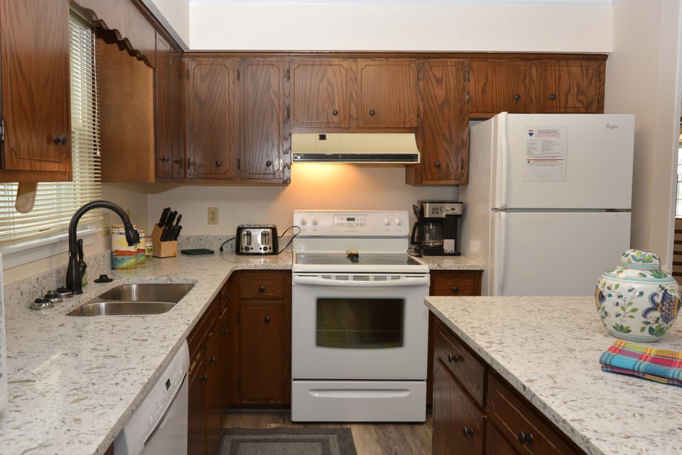 Kitchen- Stocked for guests