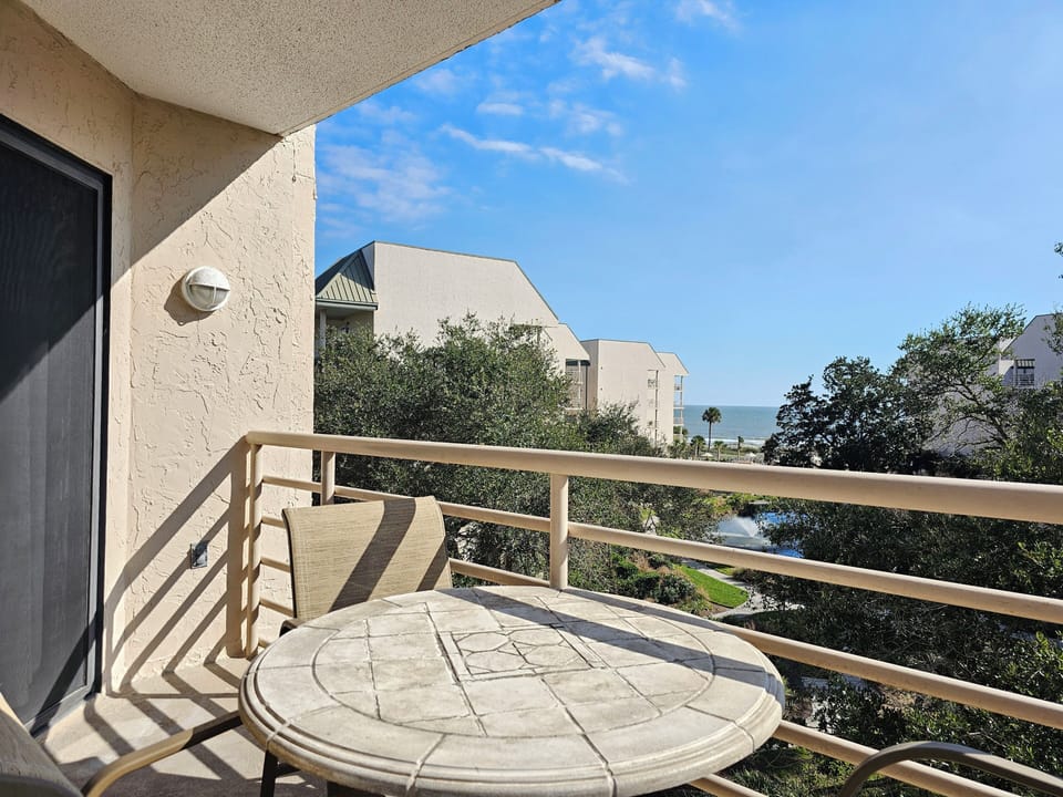Main 4th Floor Balcony at 2412 Villamare