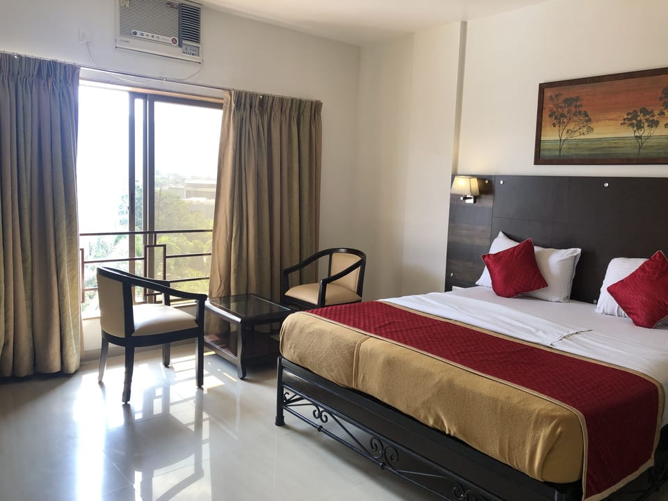 Premium bedding, pillowtop beds, individually furnished, desk