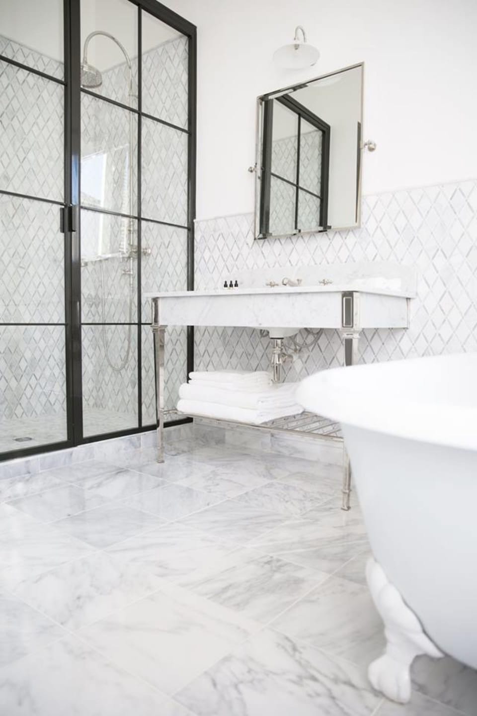 Double Room, Vineyard View (Chambre n°3) | Bathroom | Free toiletries, hair dryer, bathrobes, slippers