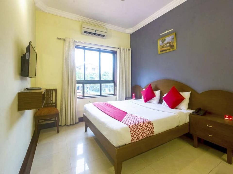 Iron/ironing board, rollaway beds, free WiFi, bed sheets