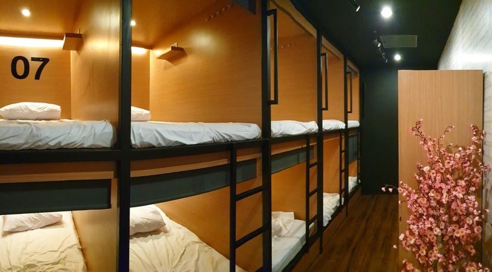 Blackout drapes, free WiFi, bed sheets