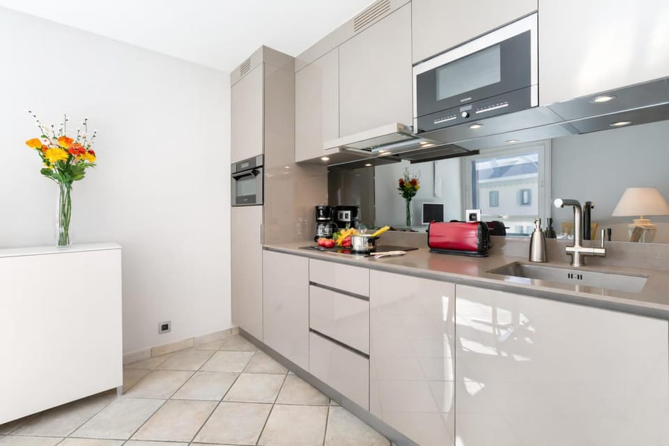 Modern and open plan kitchen