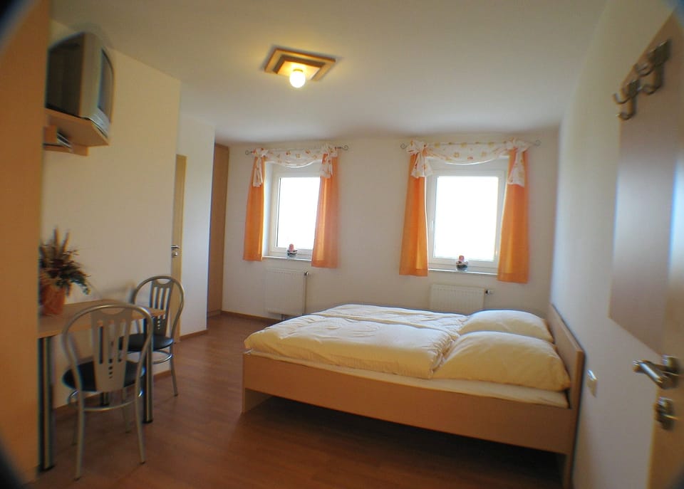 Double or Twin Room | Desk, blackout drapes, free WiFi, bed sheets