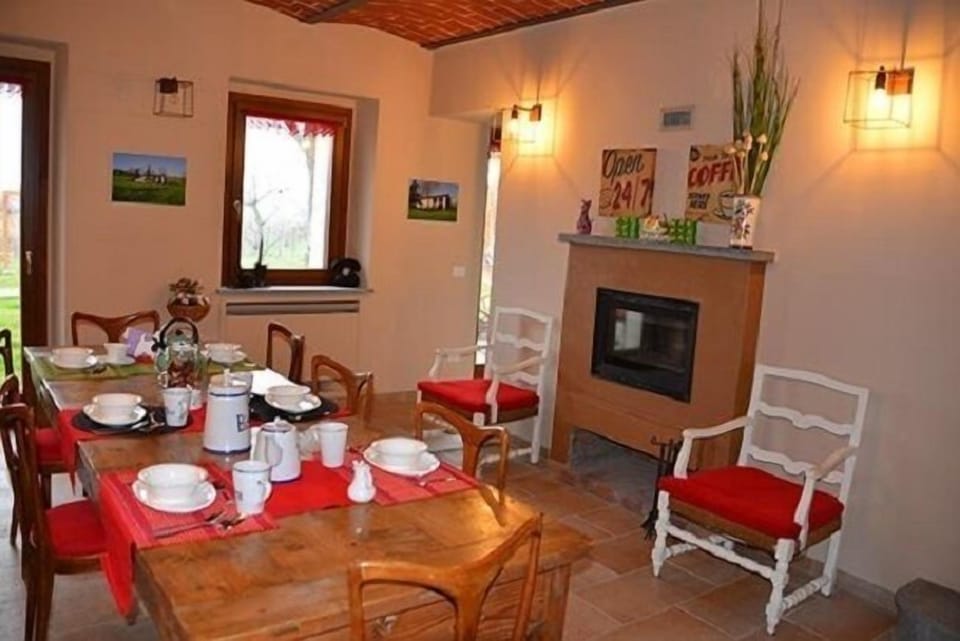 Free daily local cuisine breakfast