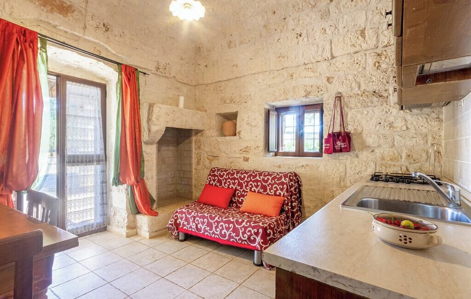 Executive Villa, 1 Bedroom, Air conditioning | Living area | TV
