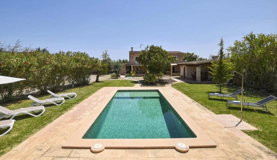 Holiday Home Swimming Pool