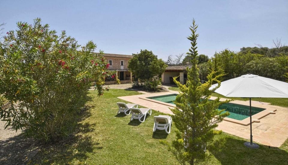 Holiday Home Swimming Pool