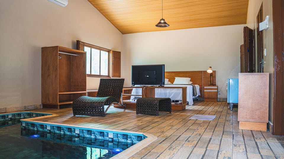 Deluxe Chalet, 1 King Bed, Non Smoking | Minibar, blackout drapes