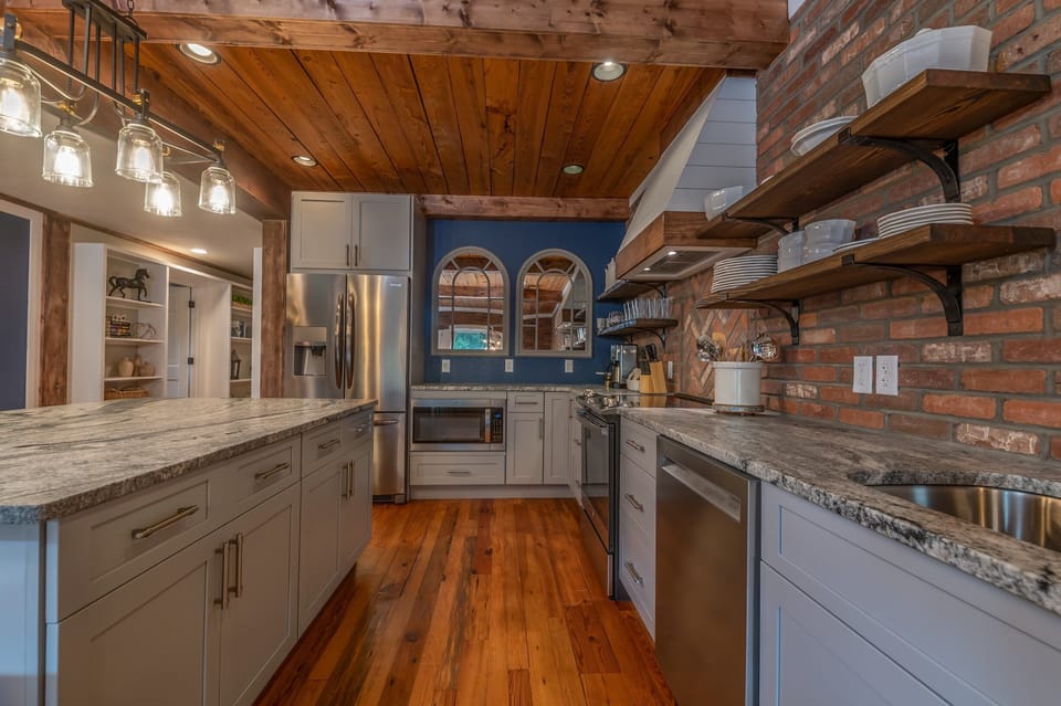 Kitchen w/ plenty of Small Appliances