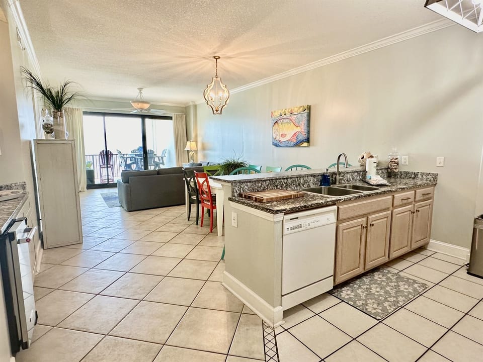 View as you step inside this condo!