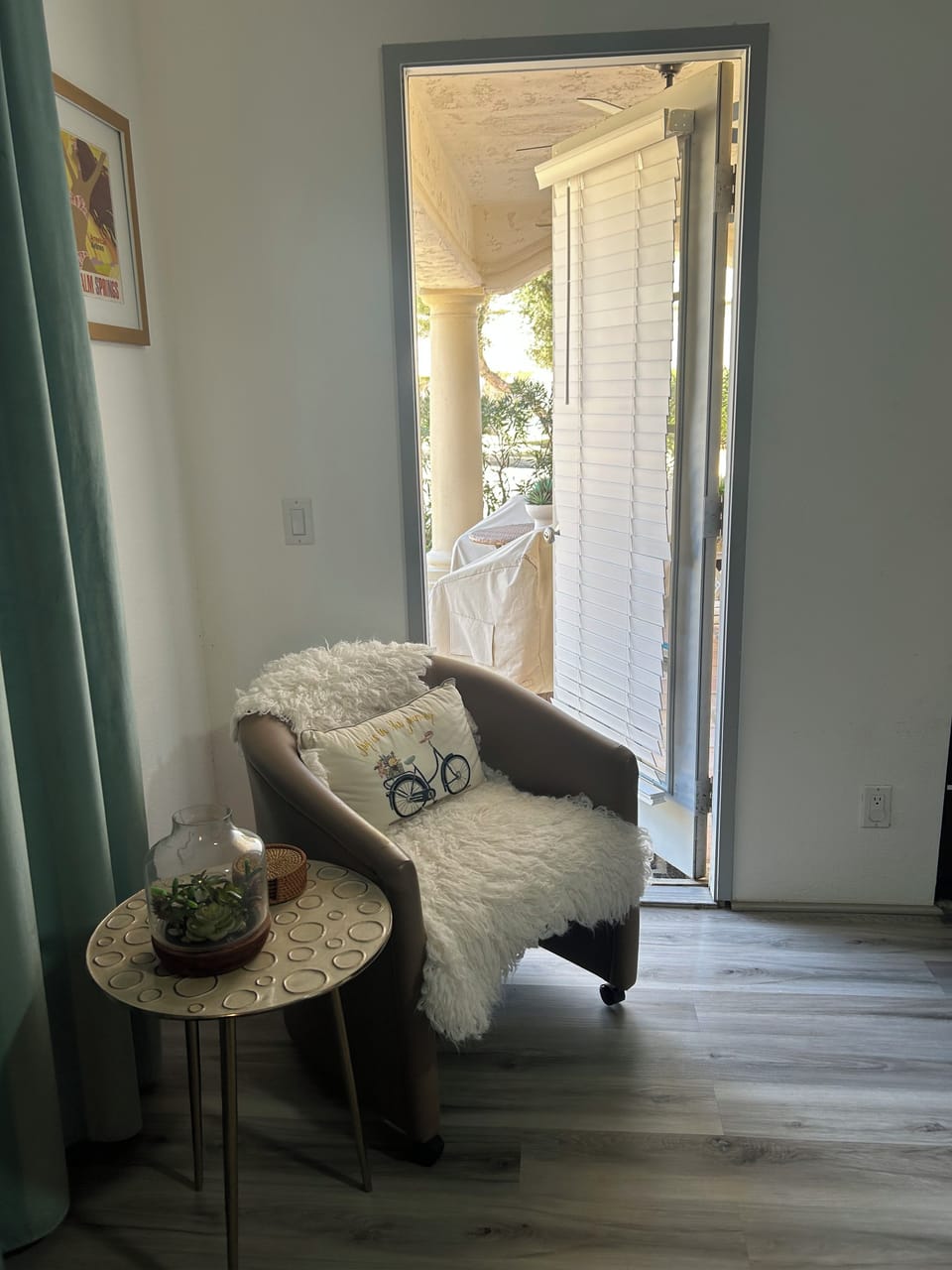 Primary bedroom with direct access to the patio.