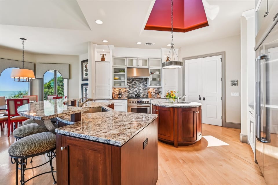 Kitchen at 8 Junket