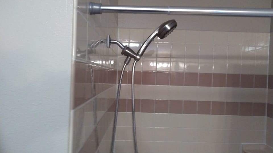 Detachable shower head 