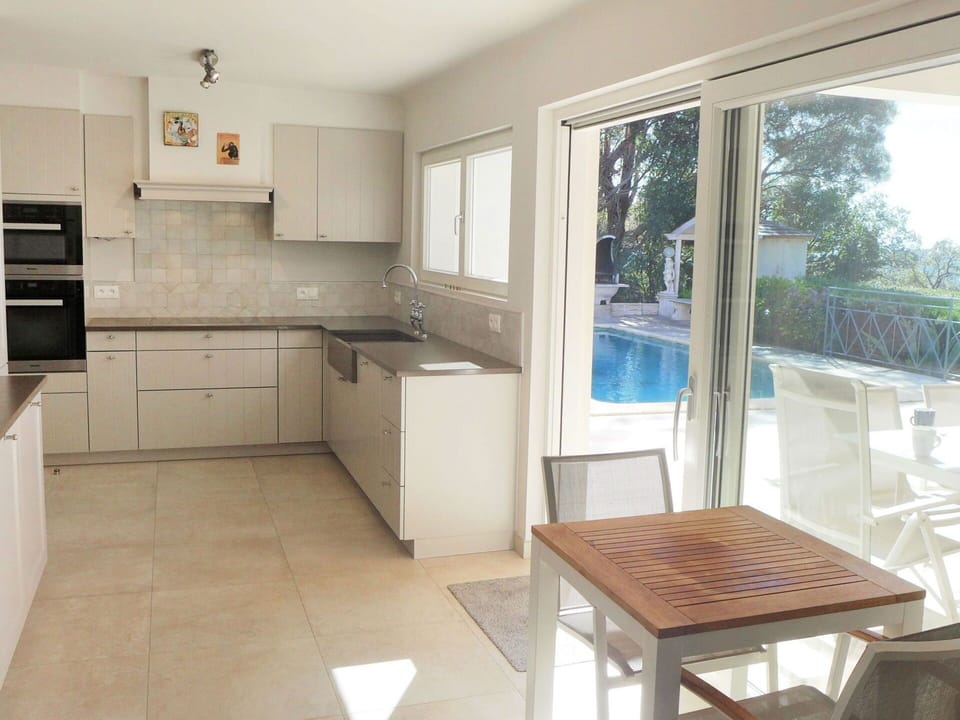 Property, Room, Furniture, Floor, Building, Interior Design, House, Real Estate, Daylighting, Kitchen