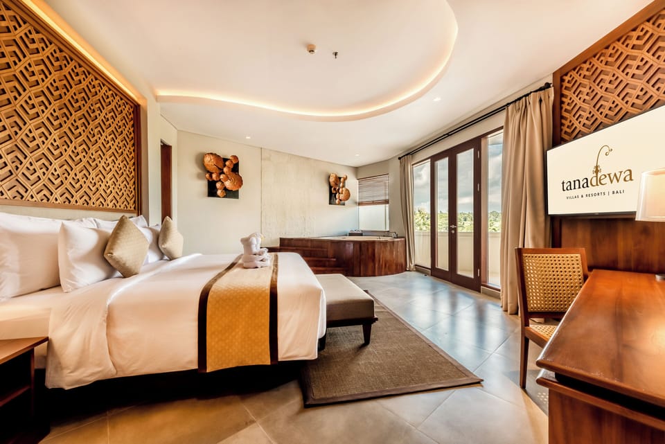 In-room safe, blackout drapes, soundproofing, free WiFi
