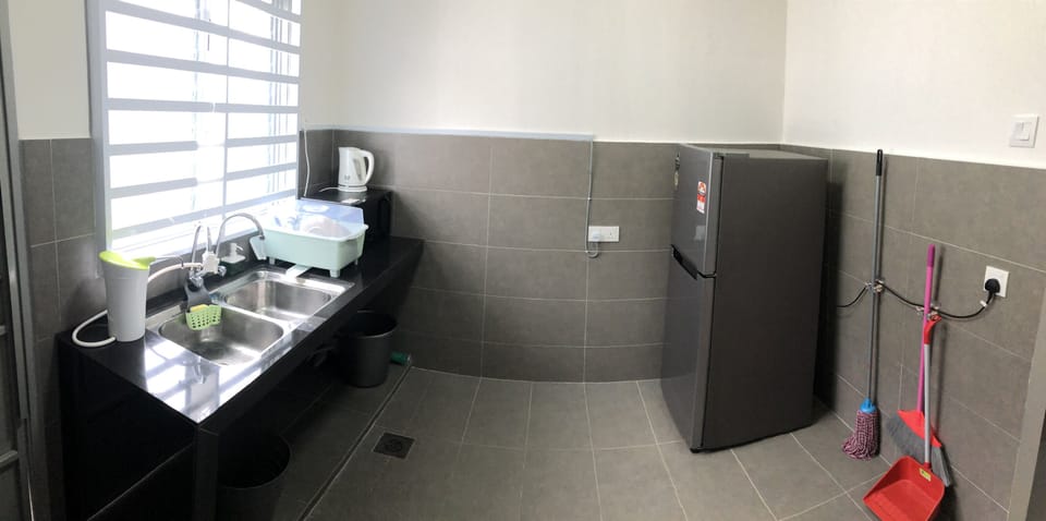 Kitchen 2