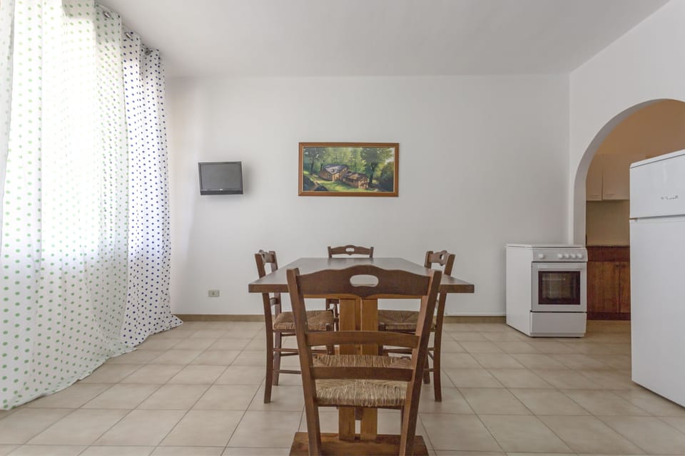 Apartment, 1 Bedroom | In-room dining