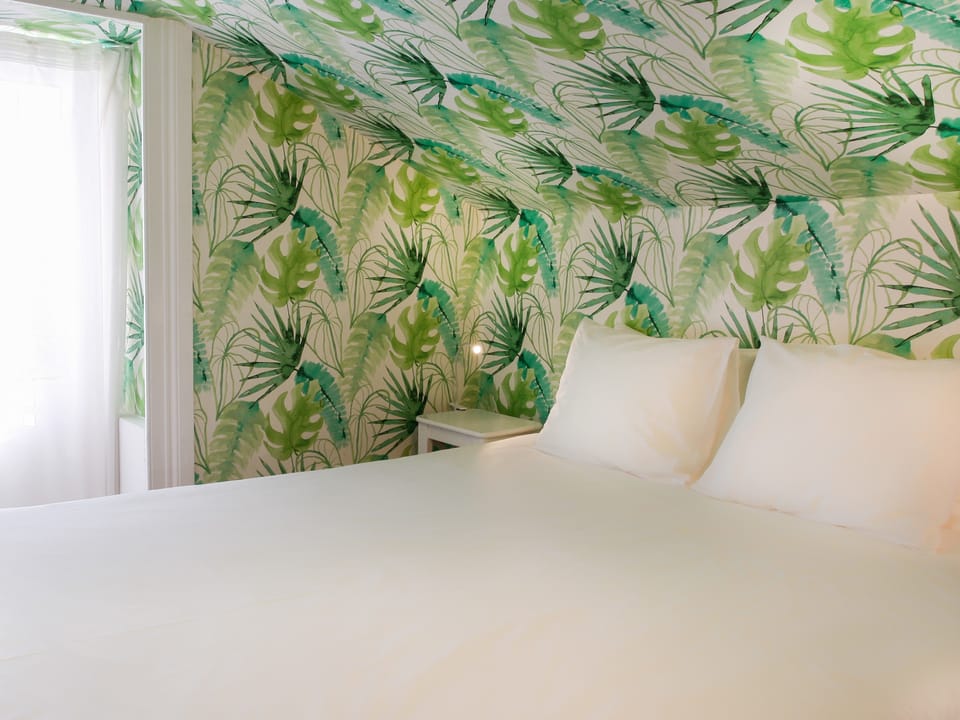 Economy Double Room | Iron/ironing board, free WiFi, bed sheets