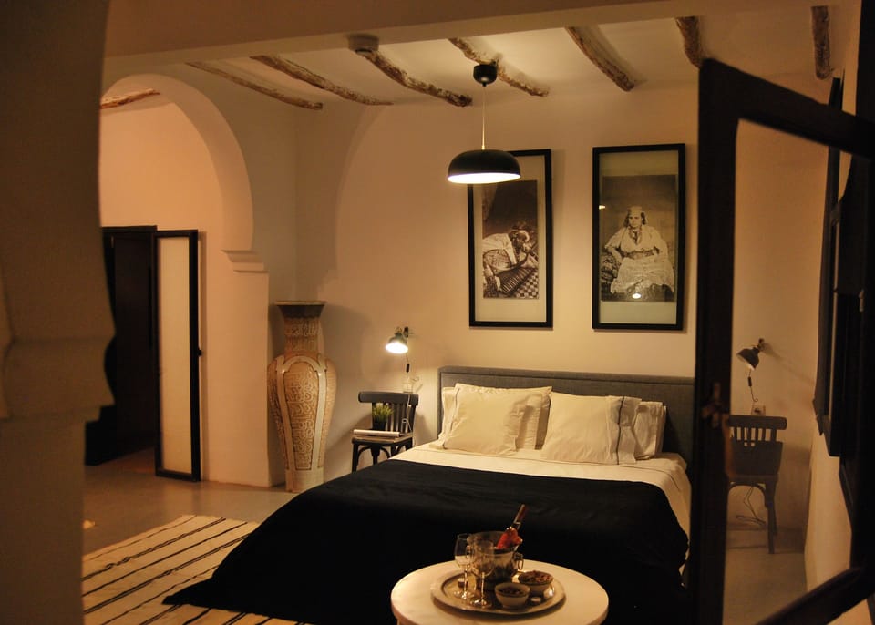 Suite (Ferouze) | In-room safe, WiFi (free), individually decorated