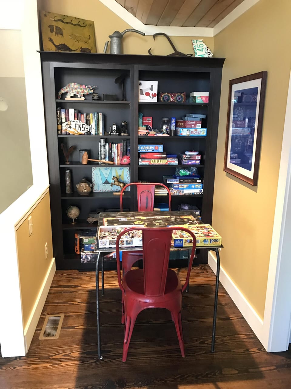 Games/puzzles in upstairs common room