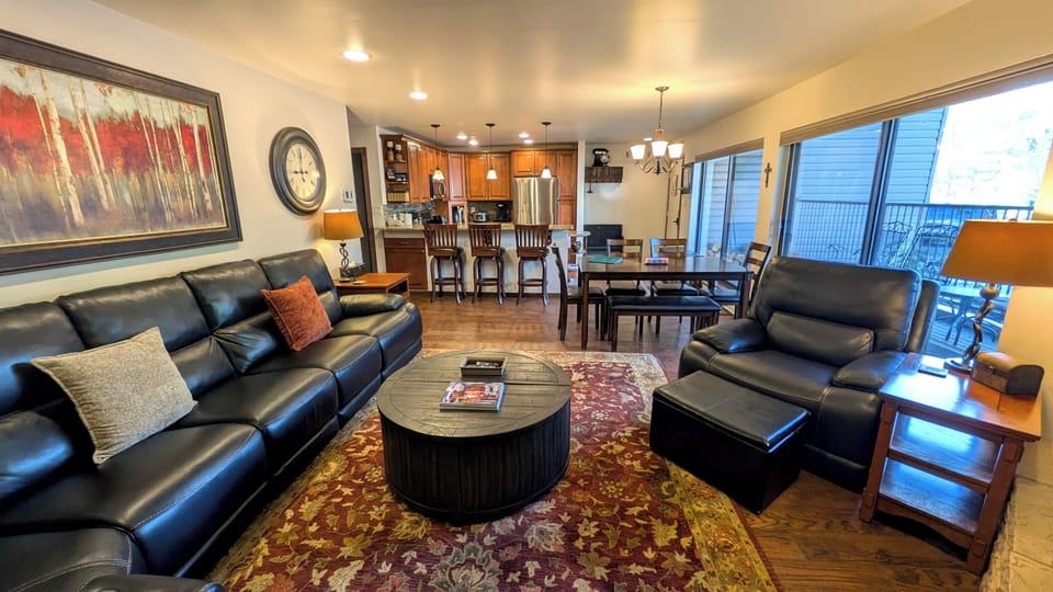 Beaver Creek West Condo S-1 living room and kitchen