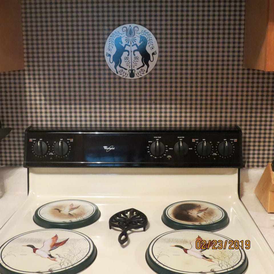 Full-size stove and oven for a home cooked meal!