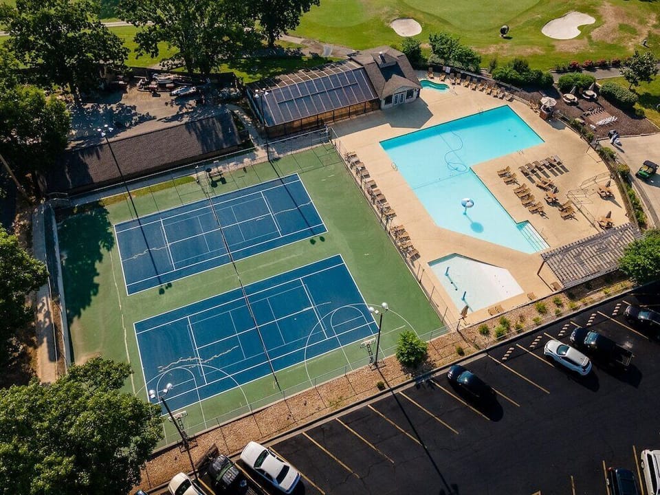 Complex at clubhouse