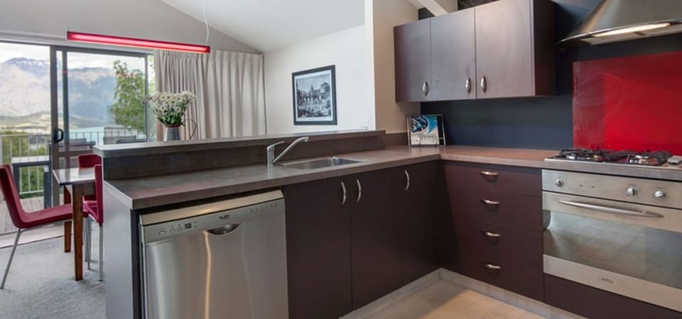 7LY Kitchen