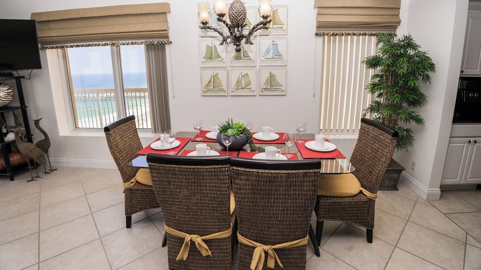 Dining Table seats 6