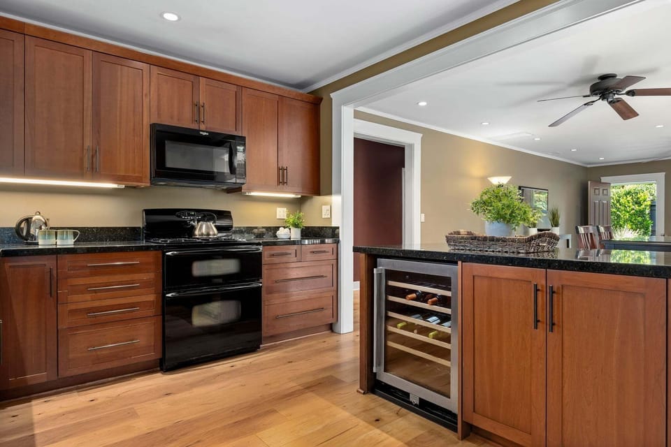 Wine cooler keeps your favorite vintages at the perfect temperature