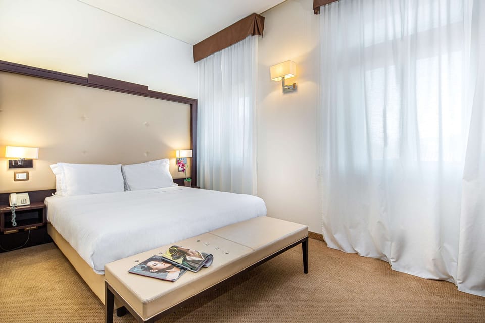 Standard Double Room | Hypo-allergenic bedding, down comforters, minibar, in-room safe