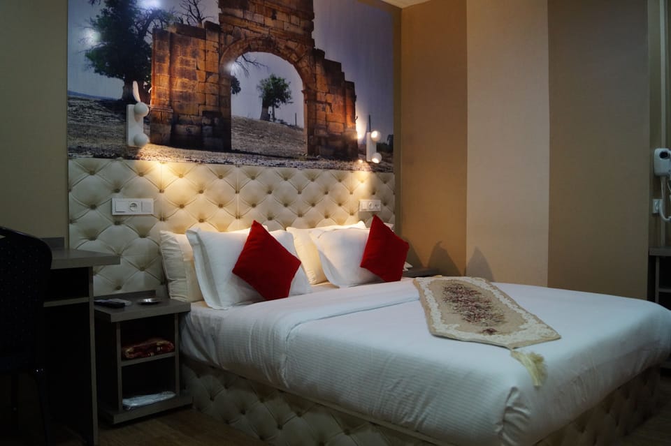 Double Room Single Use | Interior detail