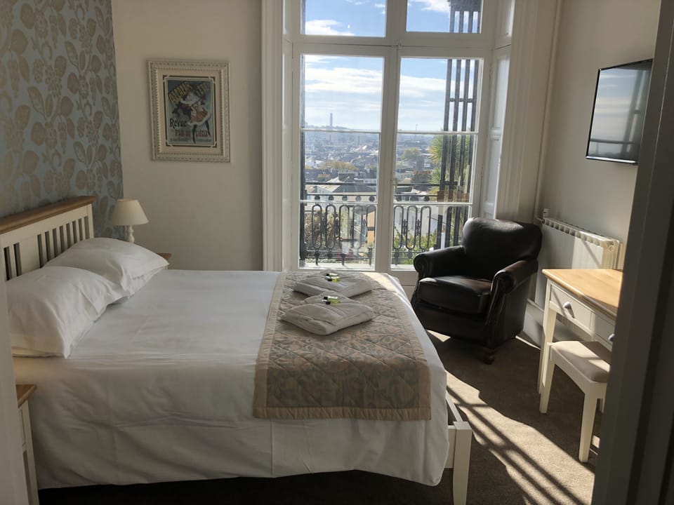 Superior Double Room, 1 King Bed, Sea View | Minibar, desk, blackout drapes, iron/ironing board (on request)