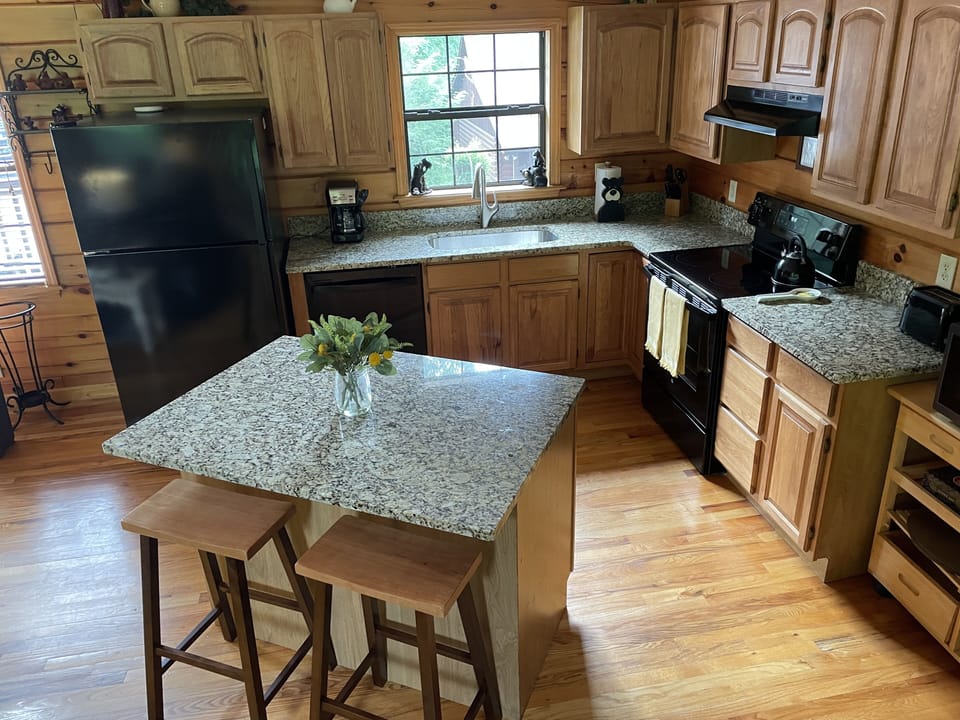 Kitchen with granite counters! (main level)