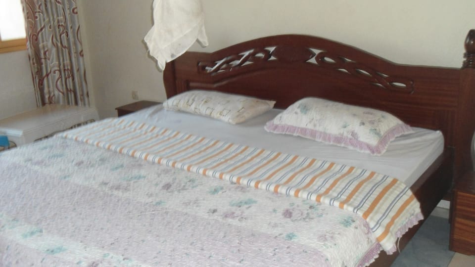 In-room safe, desk, blackout drapes, soundproofing