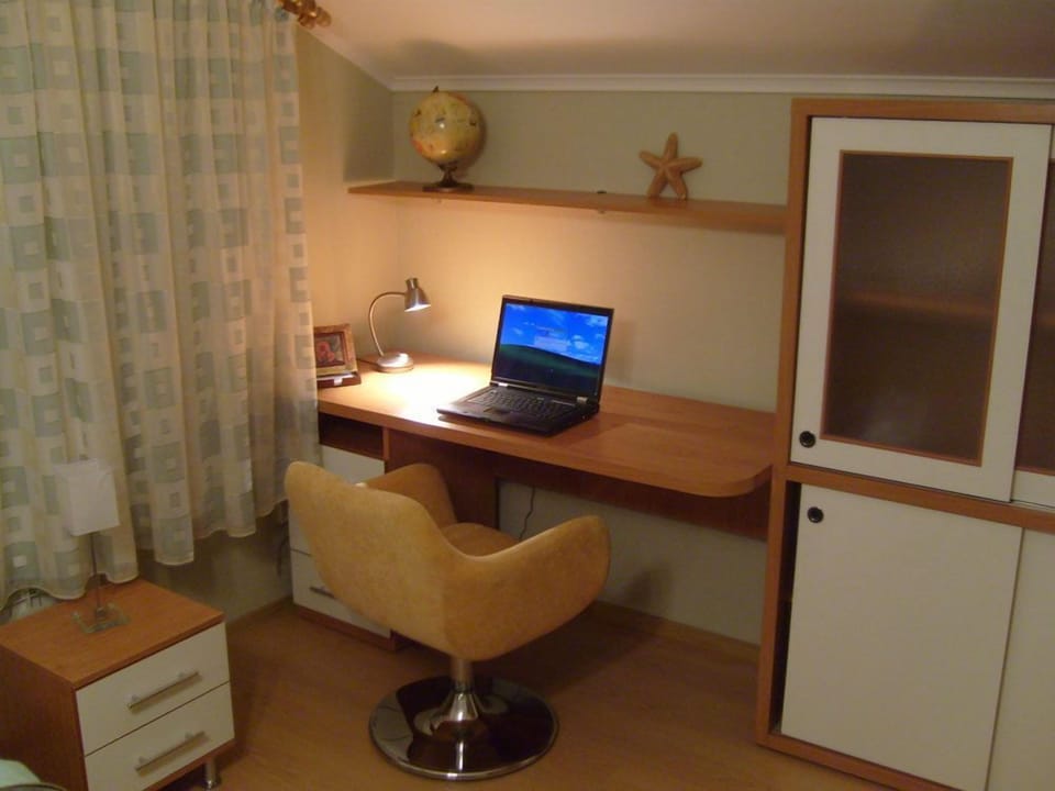 In-room business center