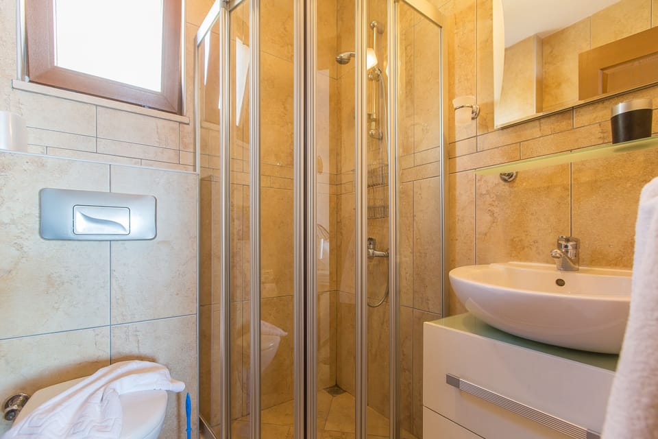 Ensuite Bathroom